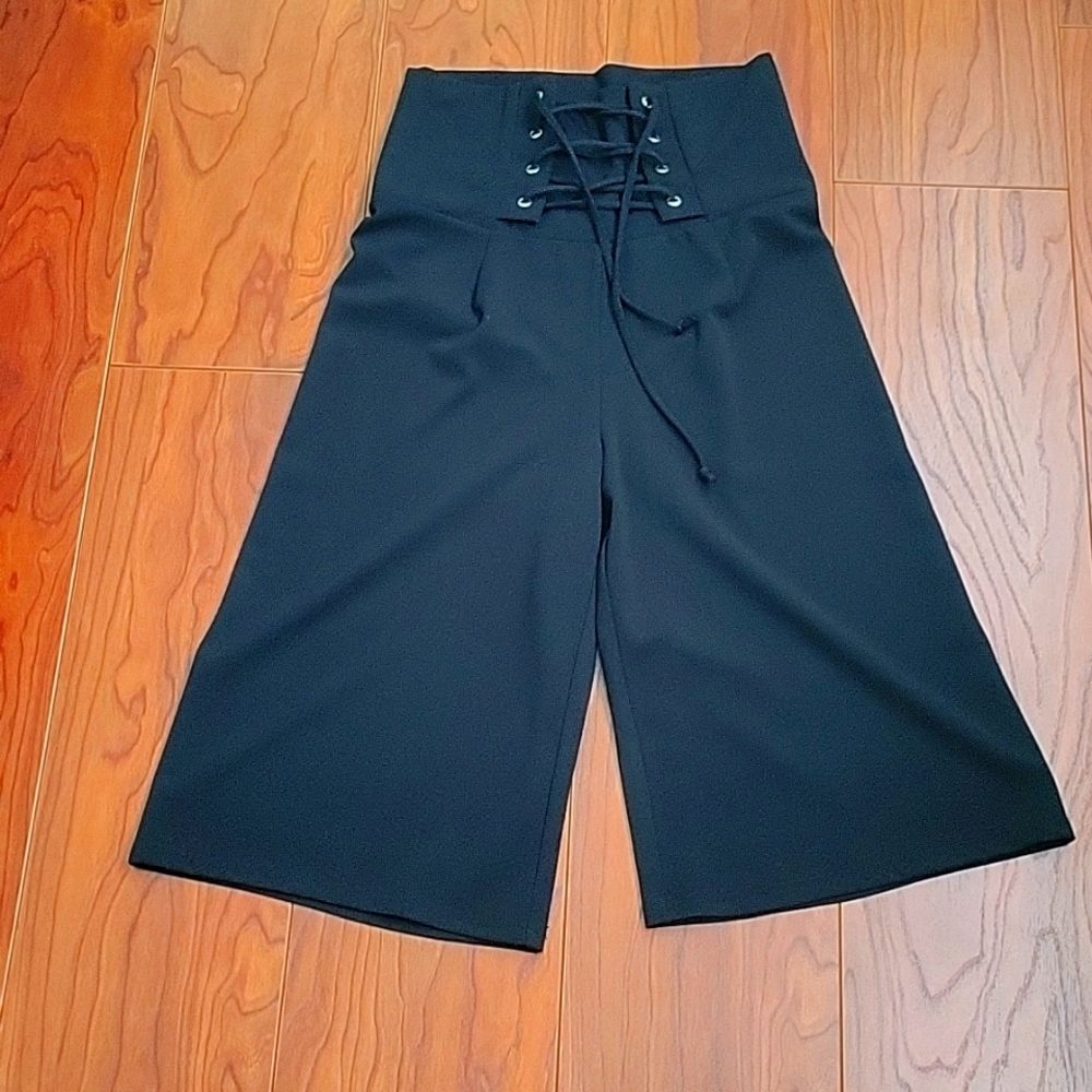 Skort